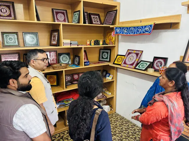 अध्ययन भ्रमण — हवालबाग, अल्मोड़ा