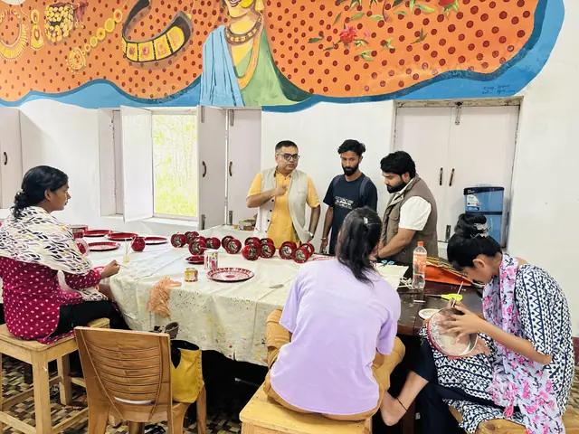 अध्ययन भ्रमण — हवालबाग, अल्मोड़ा