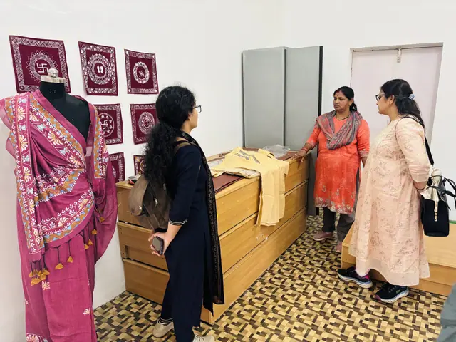अध्ययन भ्रमण — हवालबाग, अल्मोड़ा