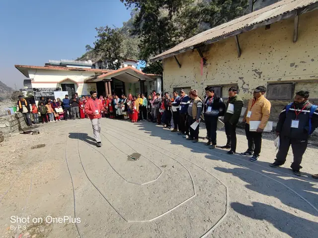 सौर ऊर्जा उपकरण प्रदर्शन एवं प्रशिक्षण — बेतालघाट
