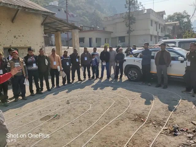 सौर ऊर्जा उपकरण प्रदर्शन एवं प्रशिक्षण — बेतालघाट