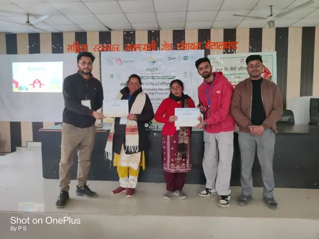 सौर ऊर्जा उपकरण प्रदर्शन एवं प्रशिक्षण — बेतालघाट