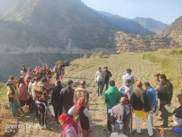 सौर ऊर्जा उपकरण प्रदर्शन एवं प्रशिक्षण — चकराता