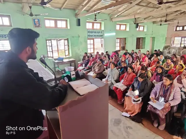 सौर ऊर्जा उपकरण प्रदर्शन एवं प्रशिक्षण — हवालबाग