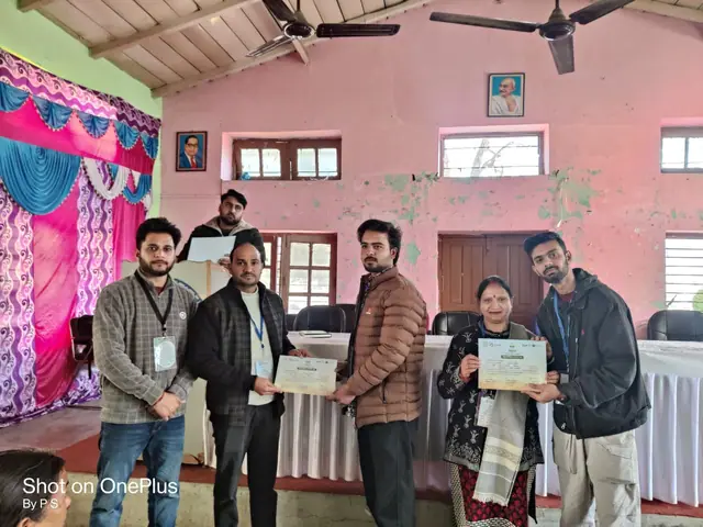 सौर ऊर्जा उपकरण प्रदर्शन एवं प्रशिक्षण — हवालबाग