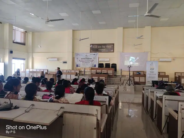 सौर ऊर्जा उपकरण प्रदर्शन एवं प्रशिक्षण — नरेन्द्रनगर