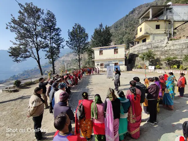 सौर ऊर्जा उपकरण प्रदर्शन एवं प्रशिक्षण — नरेन्द्रनगर