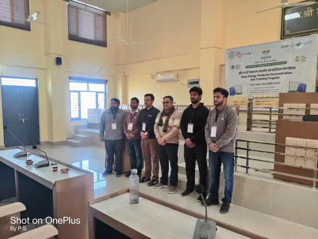 सौर ऊर्जा उपकरण प्रदर्शन एवं प्रशिक्षण — नरेन्द्रनगर